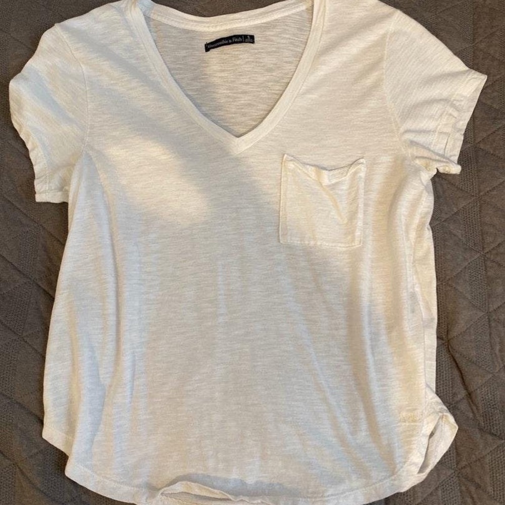 abercrombie & fitch white pocket tee